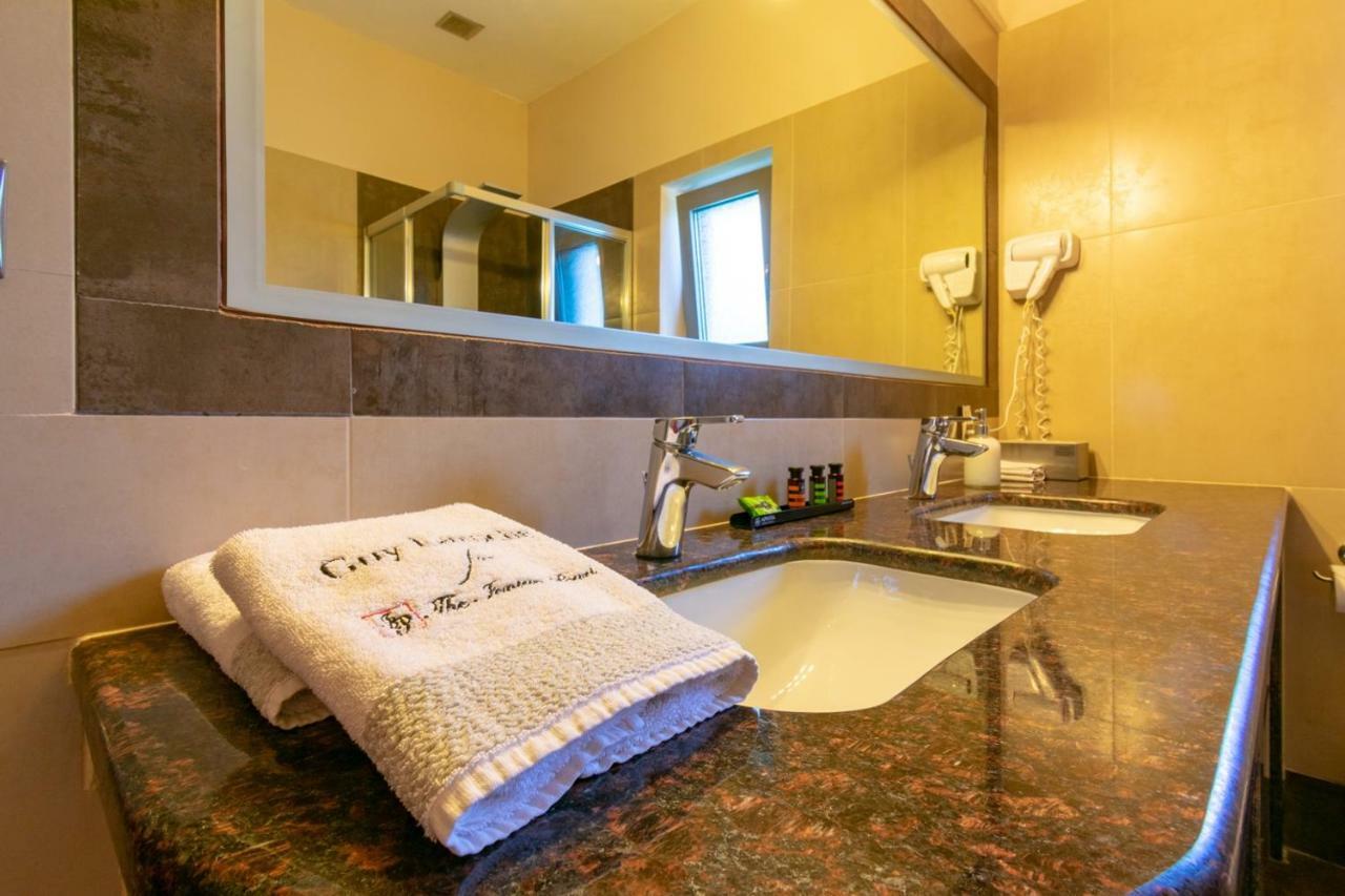 Ionian Pearl Luxury Spa Villa Mesongí エクステリア 写真